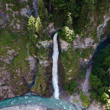 Romantika & Barbara Daire