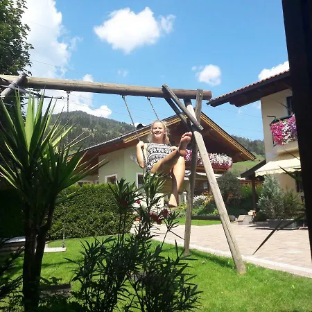 Romantika & Barbara Daire Wagrain